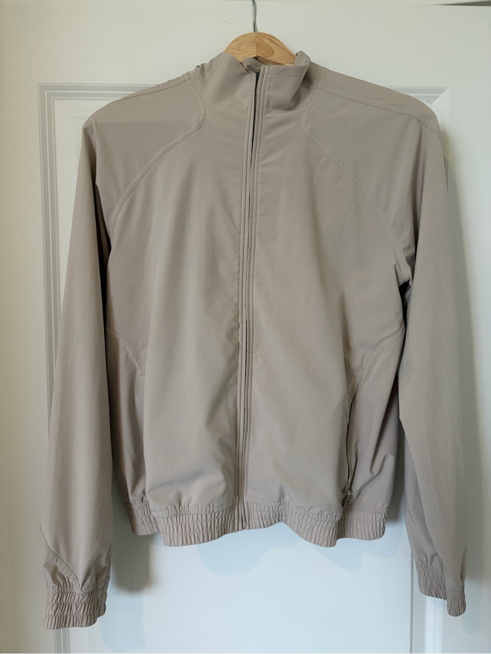 lululemon Neutral Lightweight Full Zip Jacket Size 4